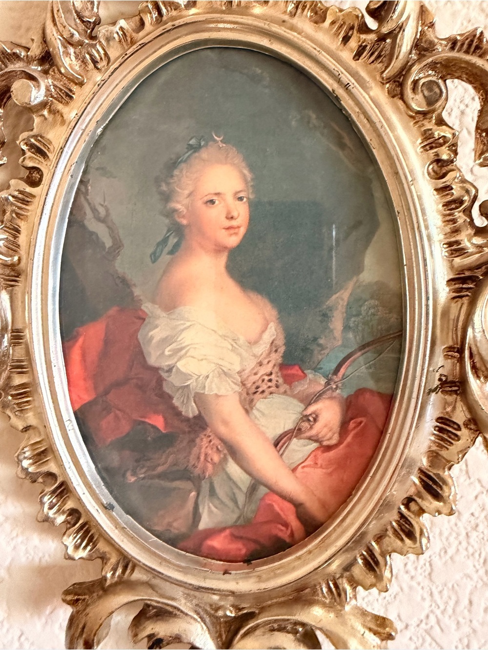 Antique Oval Gilded Wall Portrait of Mary Adelaide of France as Diana - Picture 3 of 3